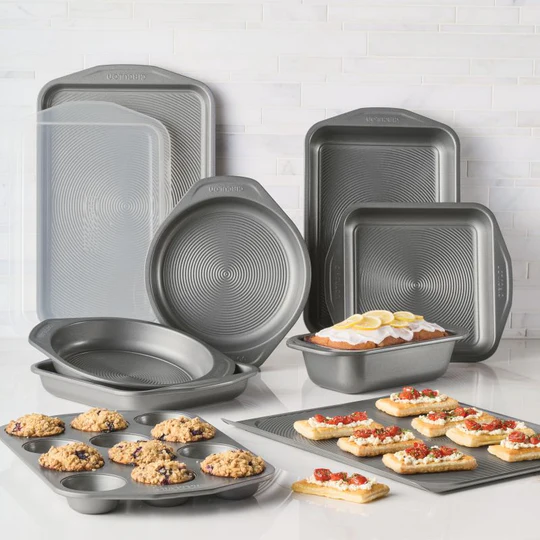 10-Piece Nonstick Bakeware Set 2