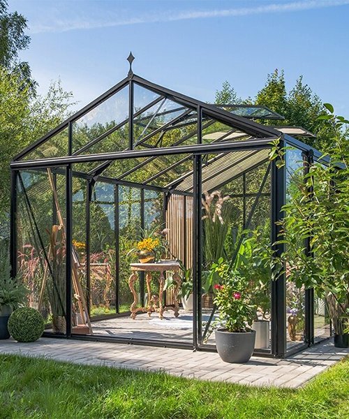 1. Aluminum Classic Greenhouse